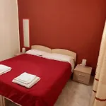 Konukevi Coral Rubrum 3*