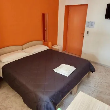 Affittacamere Coral Rubrum 3*